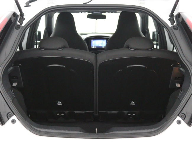 Toyota Aygo X - 1.0 VVT-i MT Play