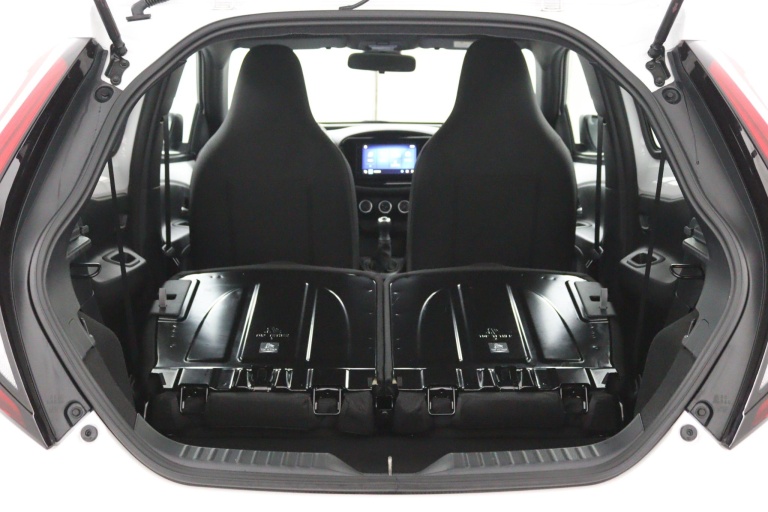 Toyota Aygo X - 1.0 VVT-i MT Play 26