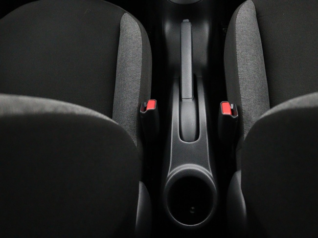 Toyota Aygo X - 1.0 VVT-i MT Play