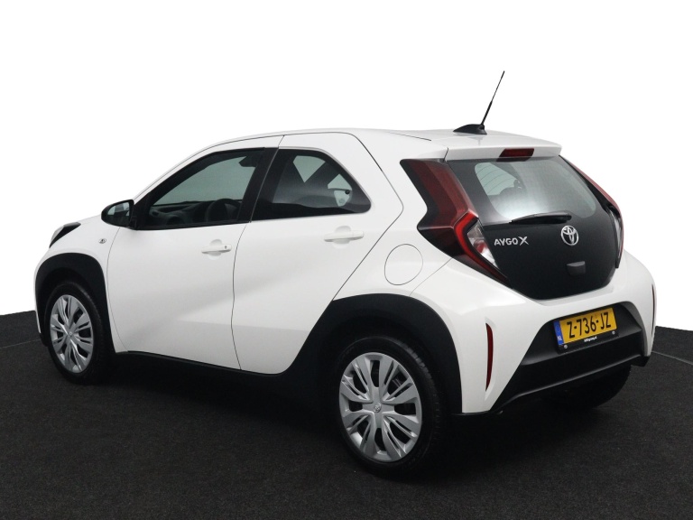 Toyota Aygo X - 1.0 VVT-i MT Play 4