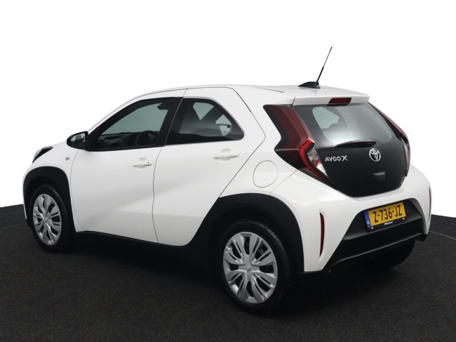 Toyota Aygo X - 1.0 VVT-i MT Play