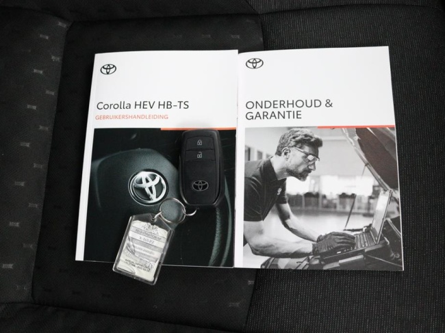 Toyota Corolla Touring Sports - Hybrid 140 Active