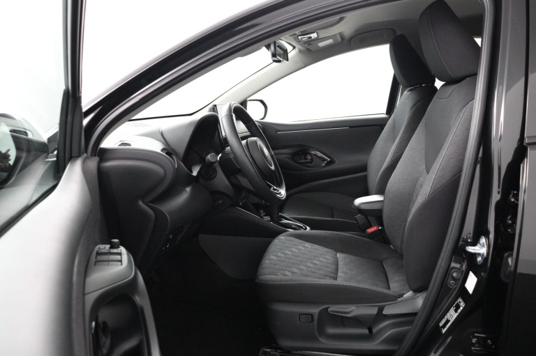 Toyota Yaris - 1.5 Hybrid 115 Dynamic 17