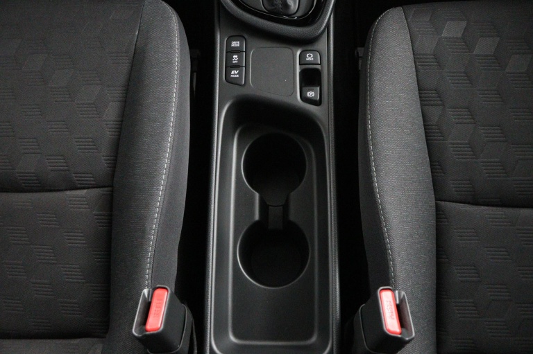 Toyota Yaris - 1.5 Hybrid 115 Dynamic 43