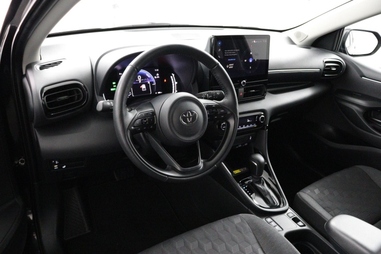 Toyota Yaris - 1.5 Hybrid 115 Dynamic 44