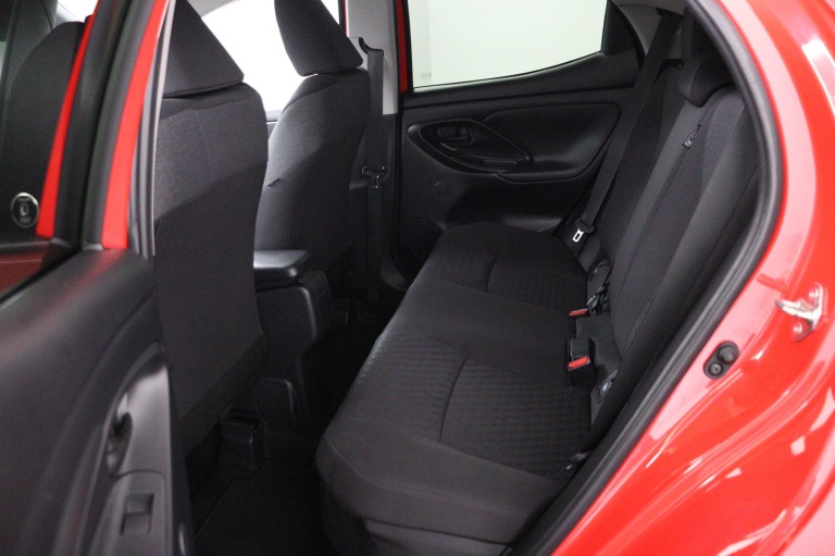 Toyota Yaris - 1.5 Hybrid Dynamic 18