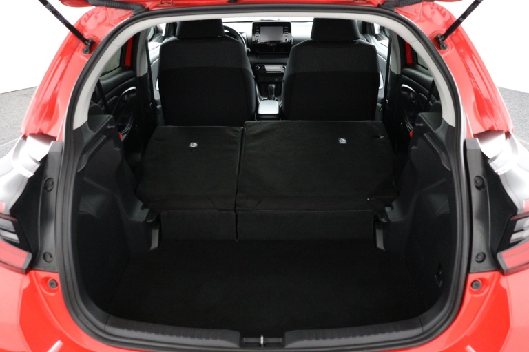 Toyota Yaris - 1.5 Hybrid Dynamic 26