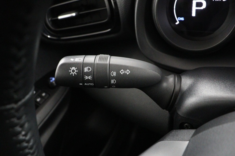 Toyota Yaris - 1.5 Hybrid Dynamic 30