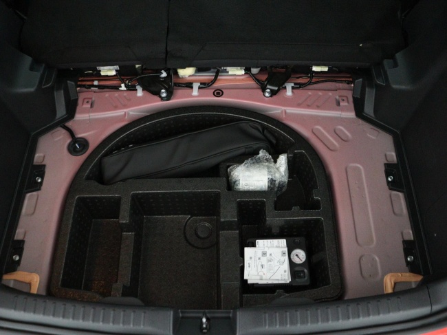 Toyota Yaris - 1.5 Hybrid Dynamic