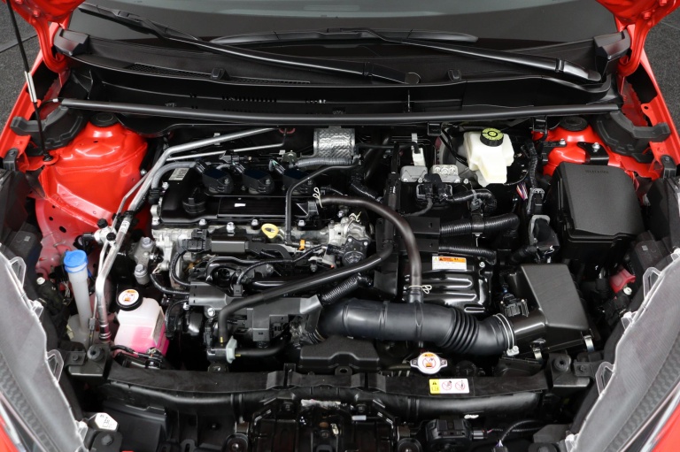 Toyota Yaris - 1.5 Hybrid Dynamic 34