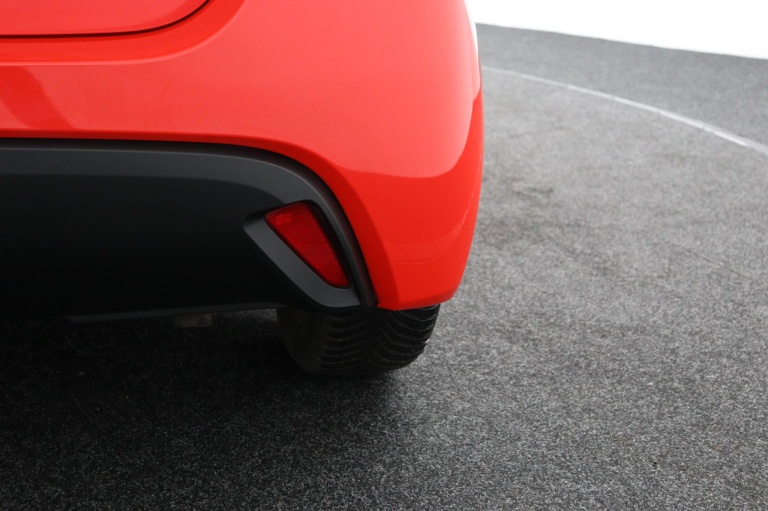 Toyota Yaris - 1.5 Hybrid Dynamic 37