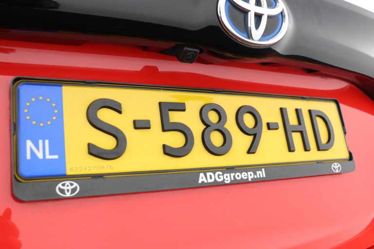 Toyota Yaris - 1.5 Hybrid Dynamic 38