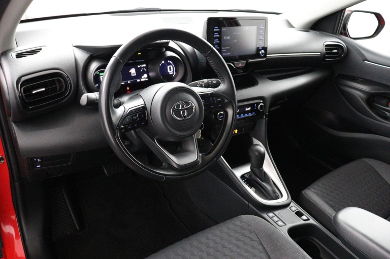 Toyota Yaris - 1.5 Hybrid Dynamic 44