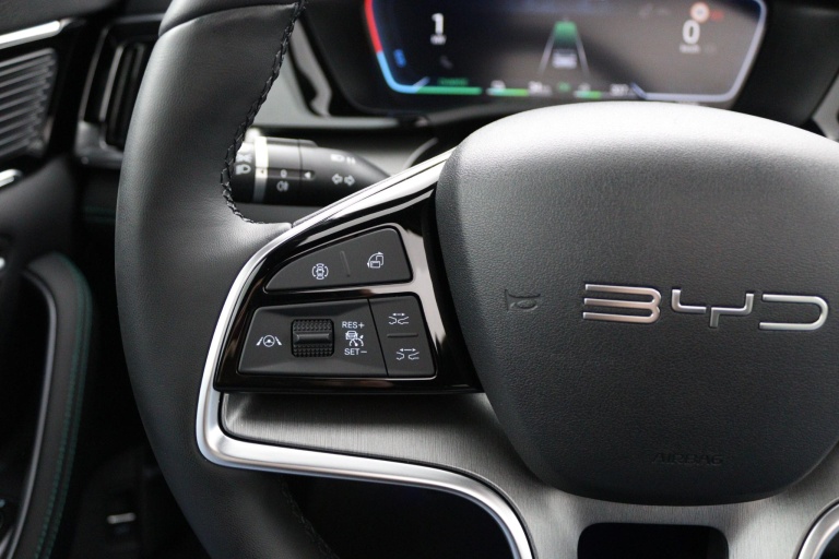 BYD SEAL U - 1.5 T DM-i AWD Design 15