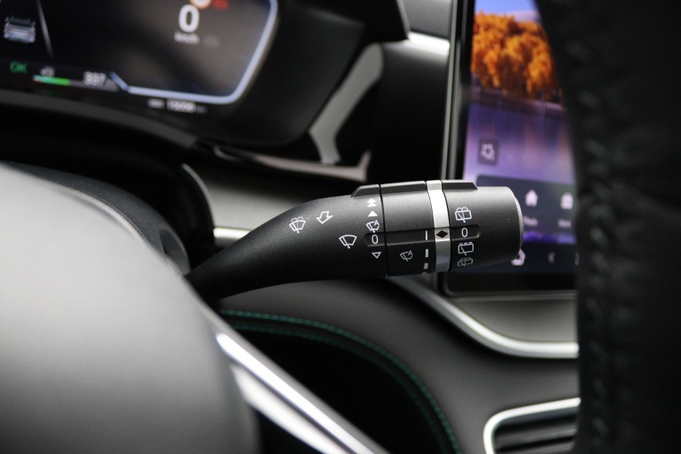 BYD SEAL U - 1.5 T DM-i AWD Design 25