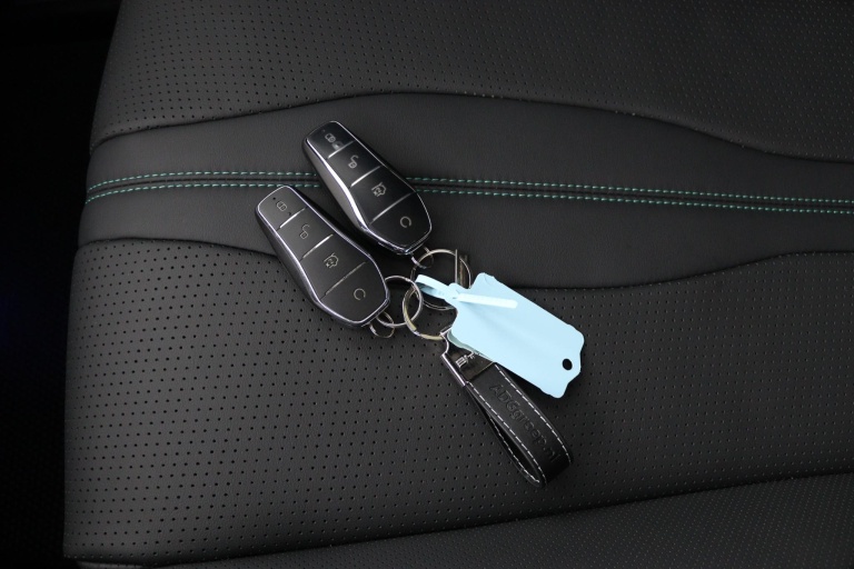 BYD SEAL U - 1.5 T DM-i AWD Design 8