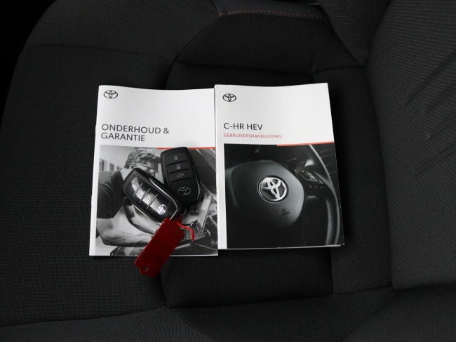 Toyota C-HR - 1.8 Hybrid 140 First Edition