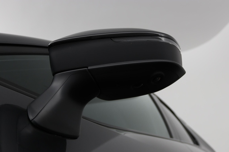 Toyota C-HR - 1.8 Hybrid 140 First Edition 37