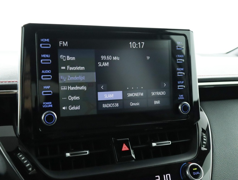 Toyota Corolla - 2.0 Hybrid Executive 18