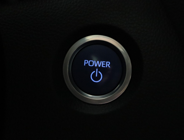 Toyota Corolla - 2.0 Hybrid Executive 22