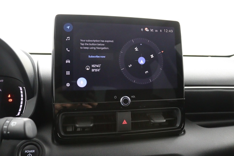 Toyota Yaris - 1.5 Hybrid 115 Dynamic 13