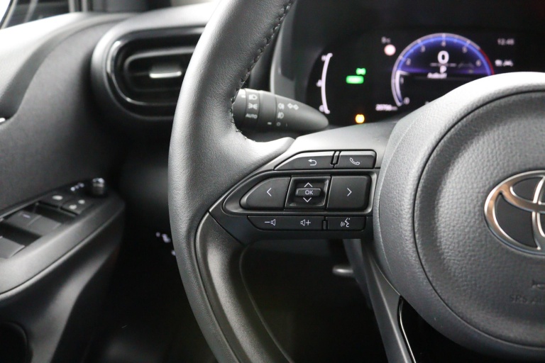 Toyota Yaris - 1.5 Hybrid 115 Dynamic 17