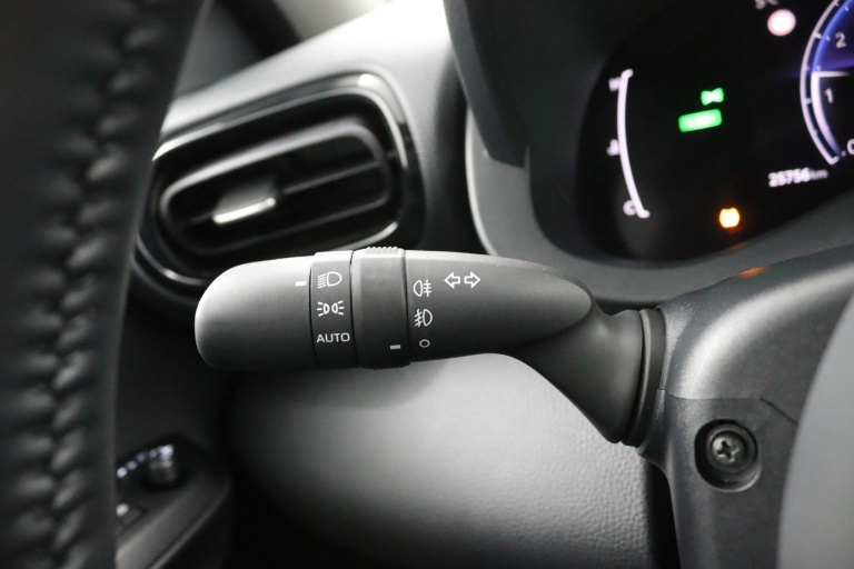 Toyota Yaris - 1.5 Hybrid 115 Dynamic 20