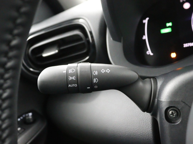 Toyota Yaris - 1.5 Hybrid 115 Dynamic