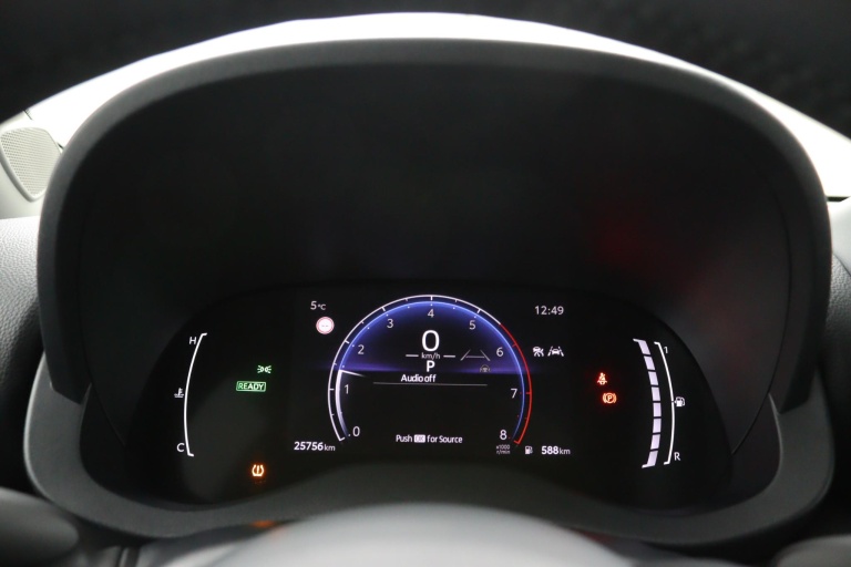 Toyota Yaris - 1.5 Hybrid 115 Dynamic 21