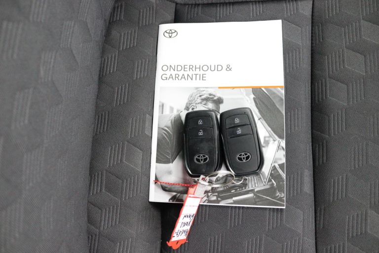 Toyota Yaris - 1.5 Hybrid 115 Dynamic 25