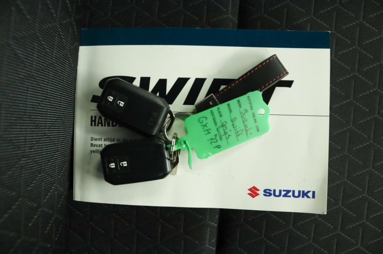 Suzuki Swift - 1.2 Comfort Smart Hybrid 11