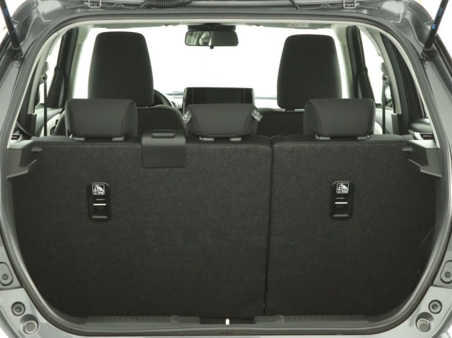 Suzuki Swift - 1.2 Comfort Smart Hybrid