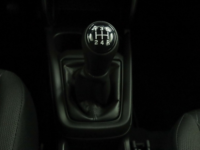 Suzuki Swift - 1.2 Comfort Smart Hybrid