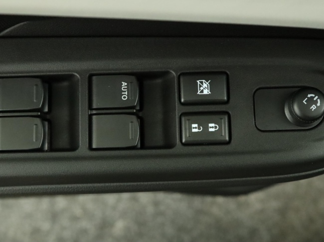 Suzuki Swift - 1.2 Comfort Smart Hybrid