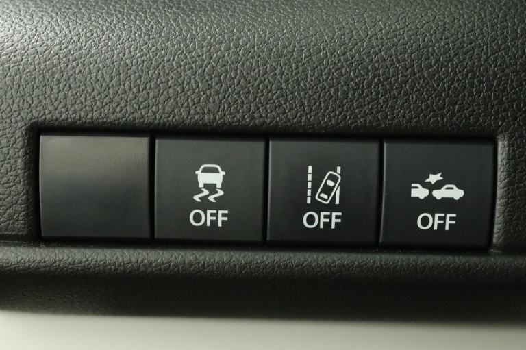 Suzuki Swift - 1.2 Comfort Smart Hybrid 30