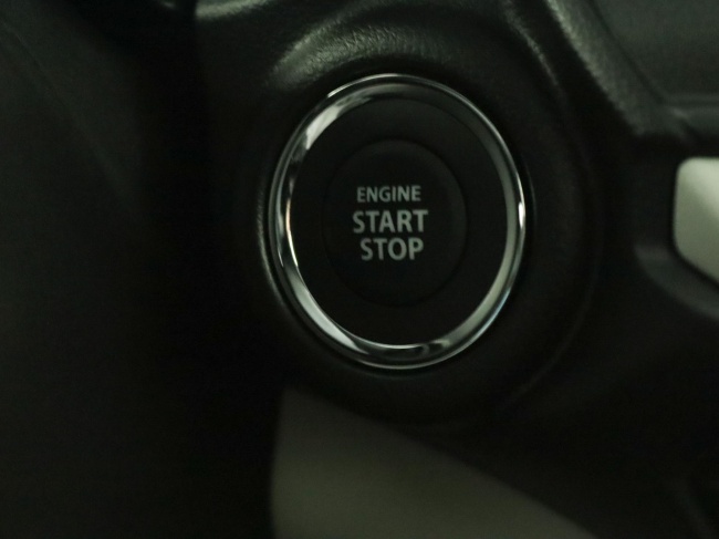 Suzuki Swift - 1.2 Comfort Smart Hybrid