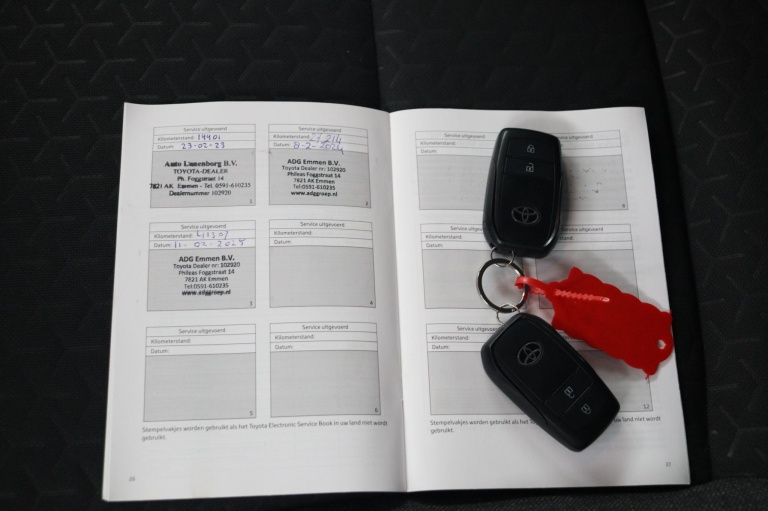 Toyota Yaris Cross - 1.5 Hybrid First Edition 11