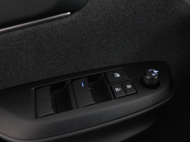 Toyota Yaris Cross - 1.5 Hybrid First Edition