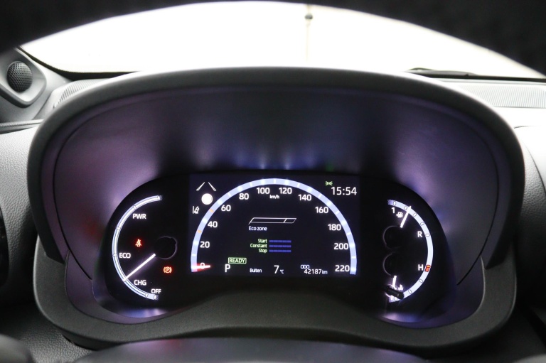 Toyota Yaris Cross - 1.5 Hybrid Adventure 22