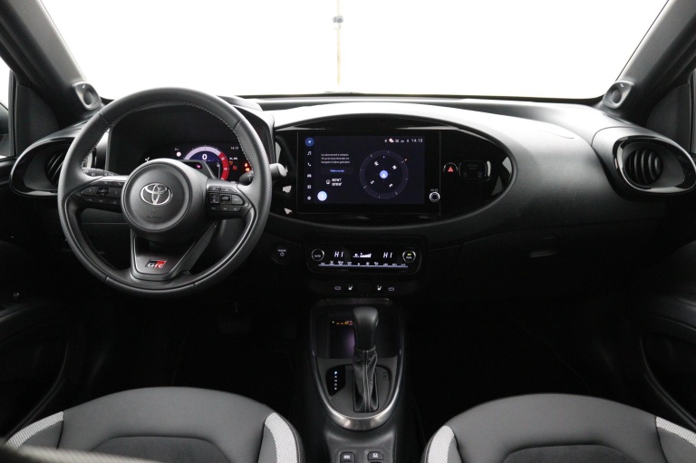 Toyota Aygo X - Hybrid 115 GR Sport 11