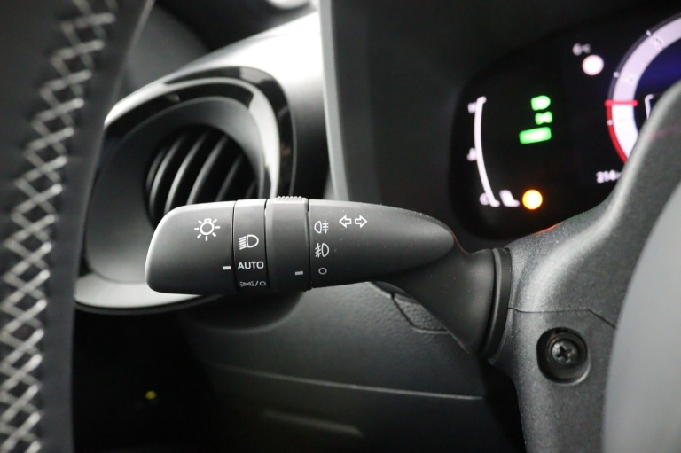 Toyota Aygo X - Hybrid 115 GR Sport 19