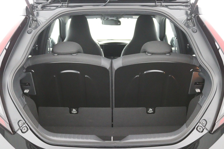 Toyota Aygo X - Hybrid 115 GR Sport 23