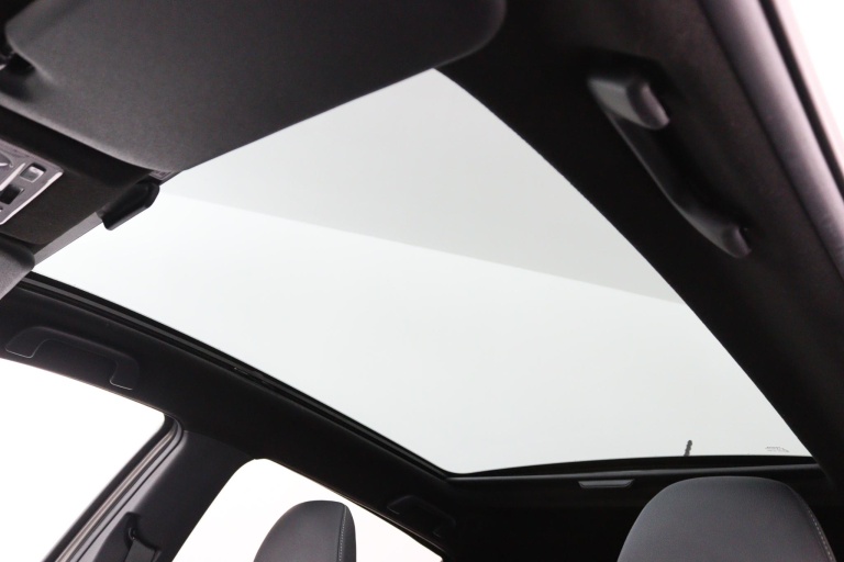 Toyota Yaris - 1.5 Hybrid Executive 14