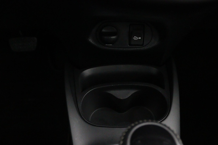 Toyota Yaris - 1.5 Hybrid Executive 23