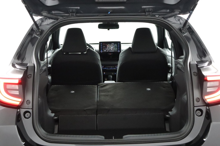 Toyota Yaris - 1.5 Hybrid Executive 26