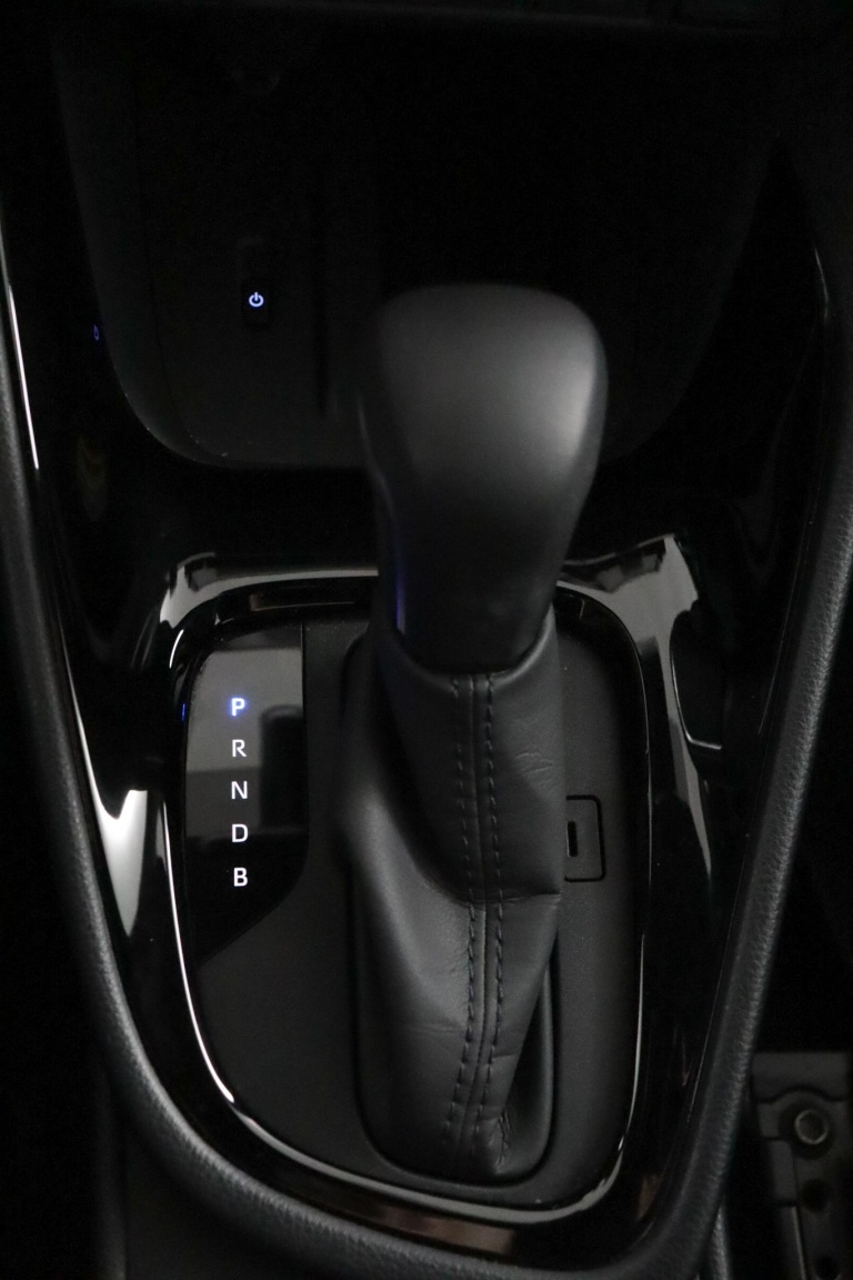 Toyota Yaris - 1.5 Hybrid Executive 27