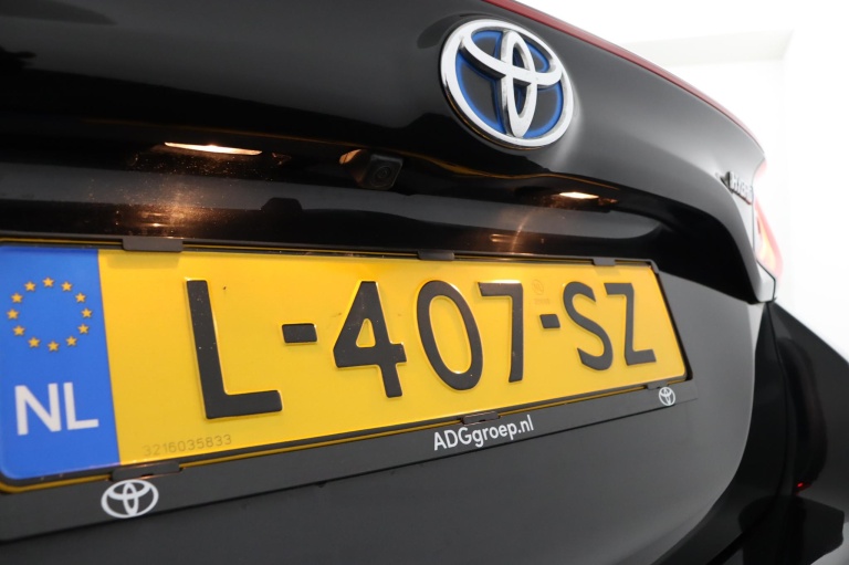 Toyota Yaris - 1.5 Hybrid Executive 41