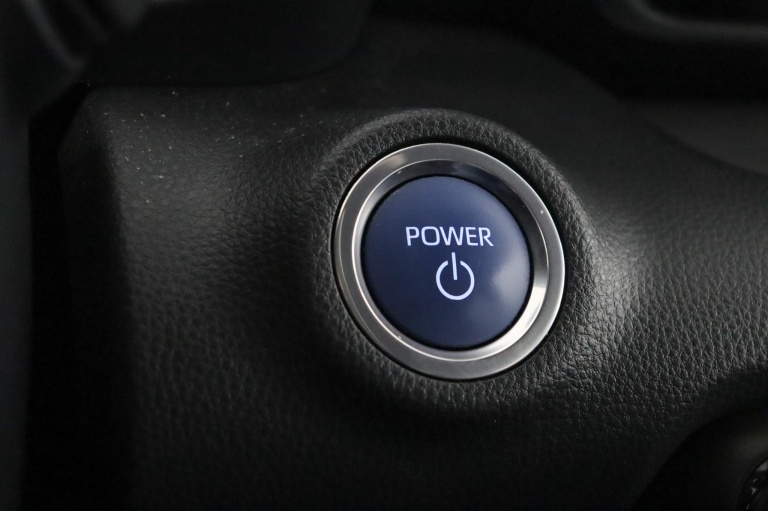 Toyota Yaris - 1.5 Hybrid Executive 49