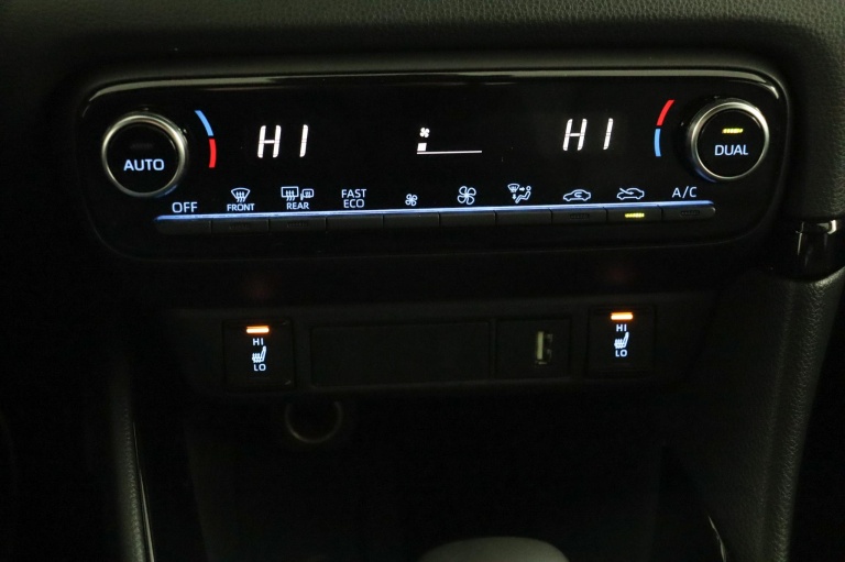 Toyota Yaris - 1.5 Hybrid Executive 7