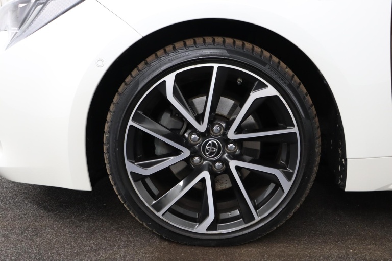 Toyota Corolla Touring Sports - 2.0 Hybrid Executive 38